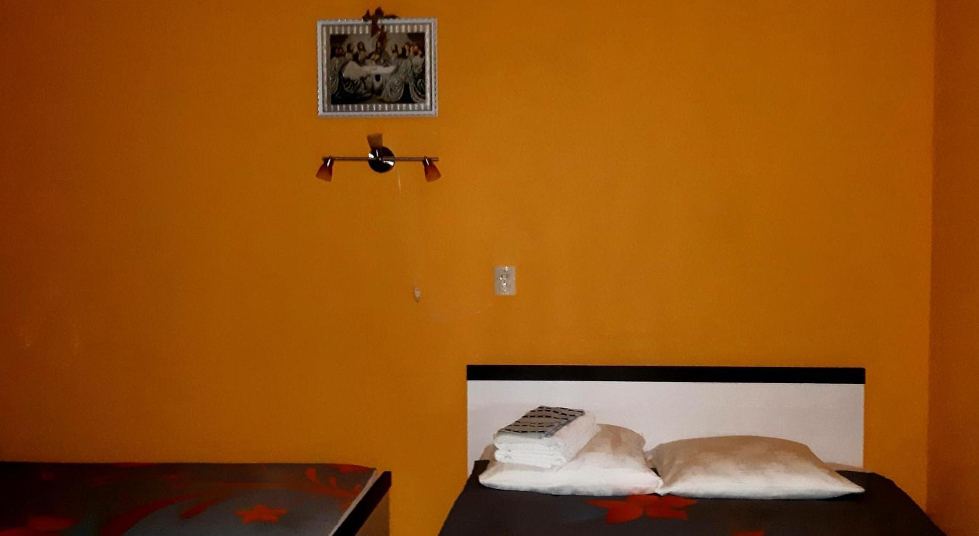 Dacha Podobovets 127 Otel Oda fotoğraf