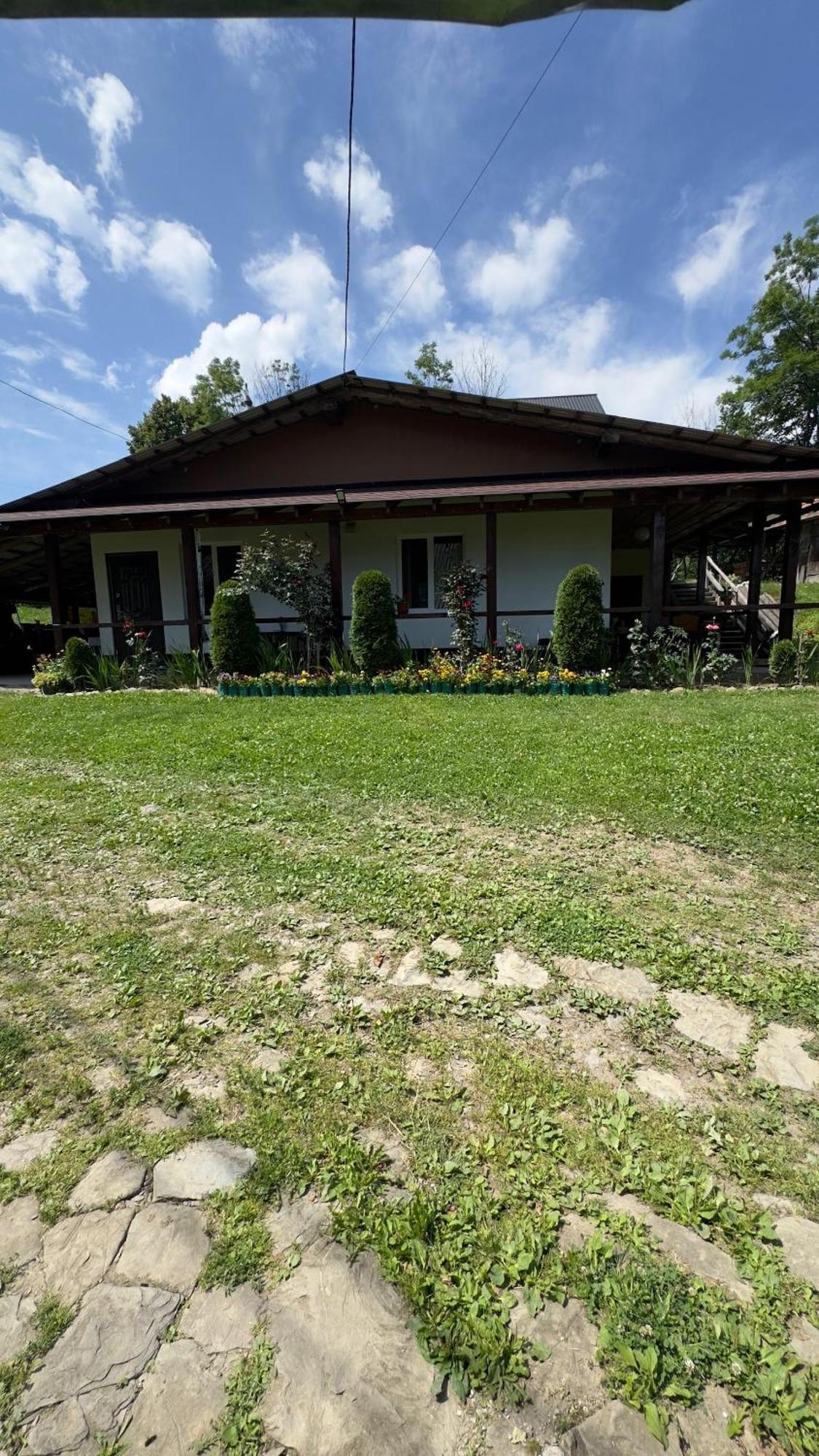 Dacha Podobovets 127 Otel Dış mekan fotoğraf
