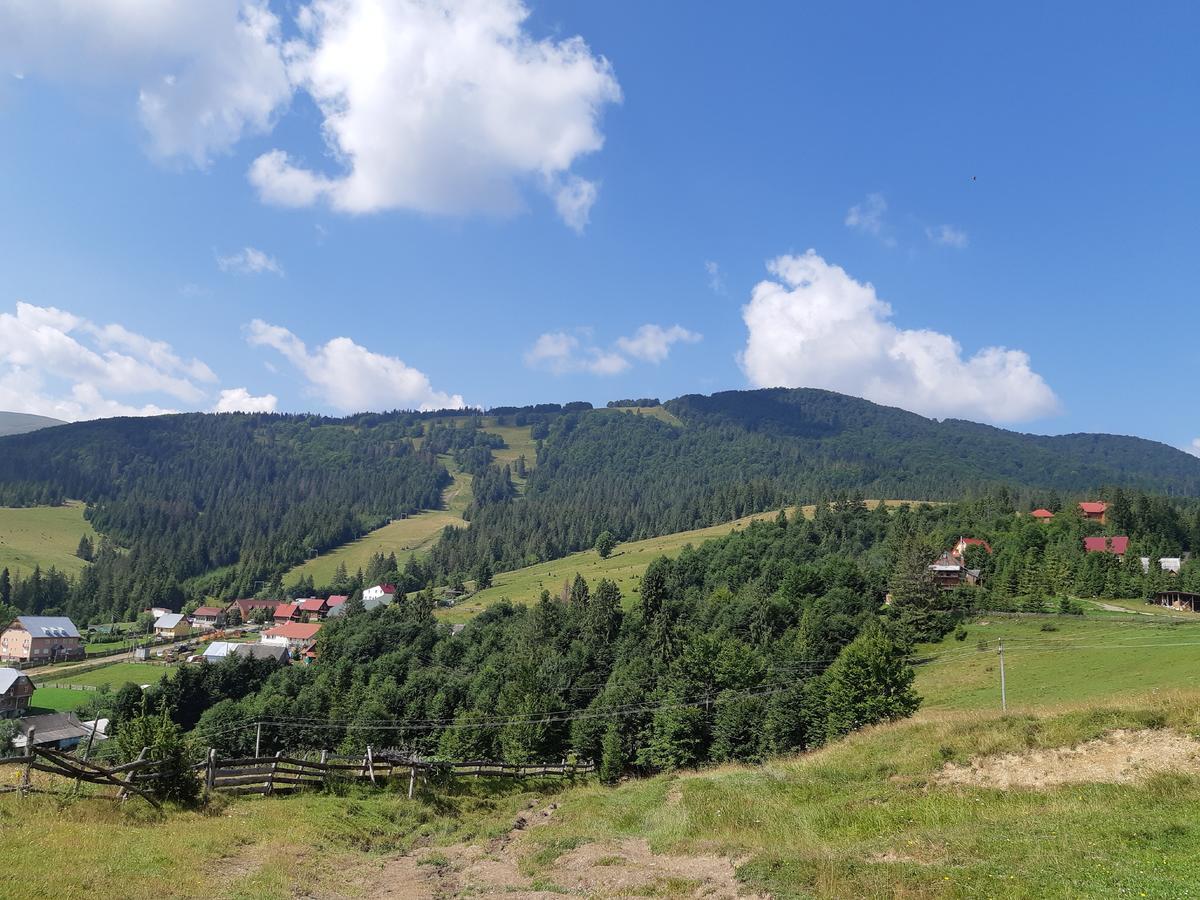 Dacha Podobovets 127 Otel Dış mekan fotoğraf